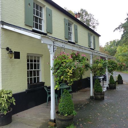 The Sun Inn Englefield Green Værelse billede